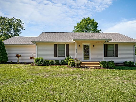 2nd image of 3422 Southmeade Dr