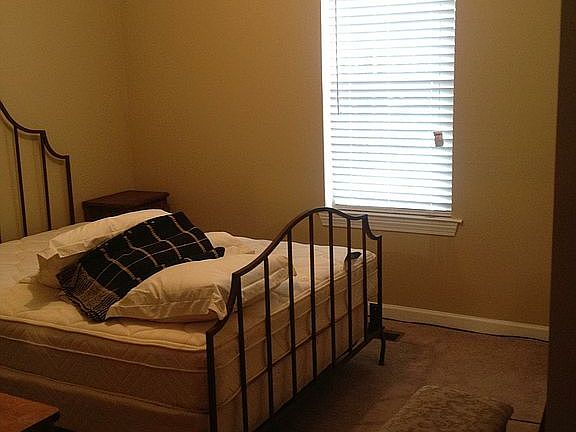 Back bedroom