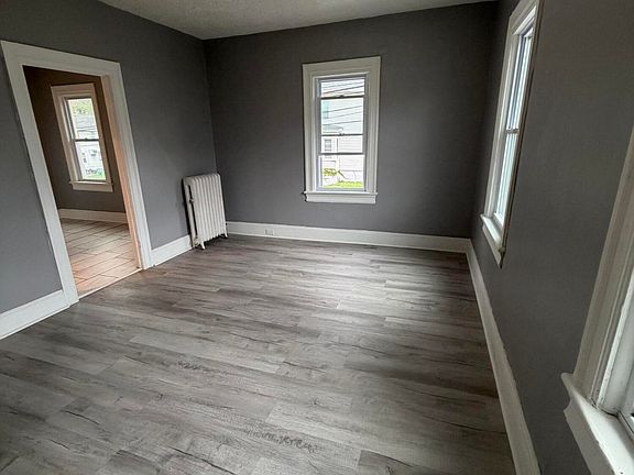 3rd image of 401-405 S 9th Ave #2