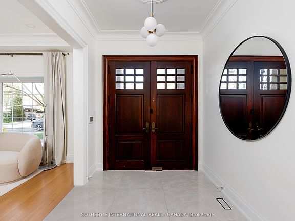 2nd image of 36 Gardenvale Rd