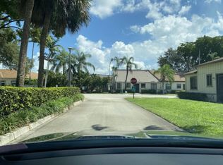 11978 Sturbridge Ln, Wellington, FL 33414