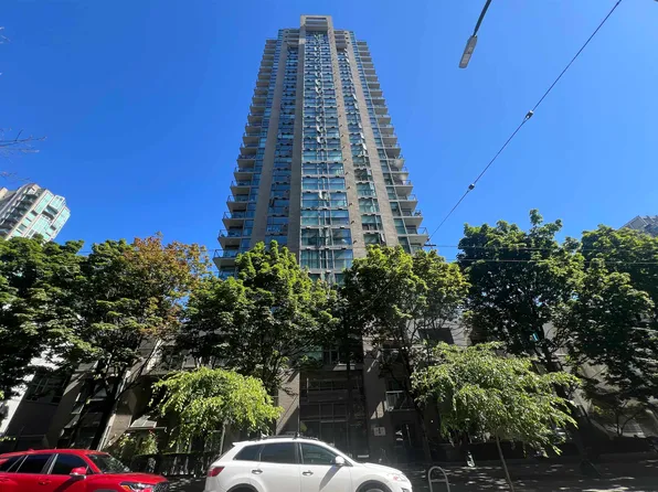 928 Richards St #1203, Vancouver, BC V6B 6P6