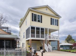 6092 3rd St, King George, VA 22485