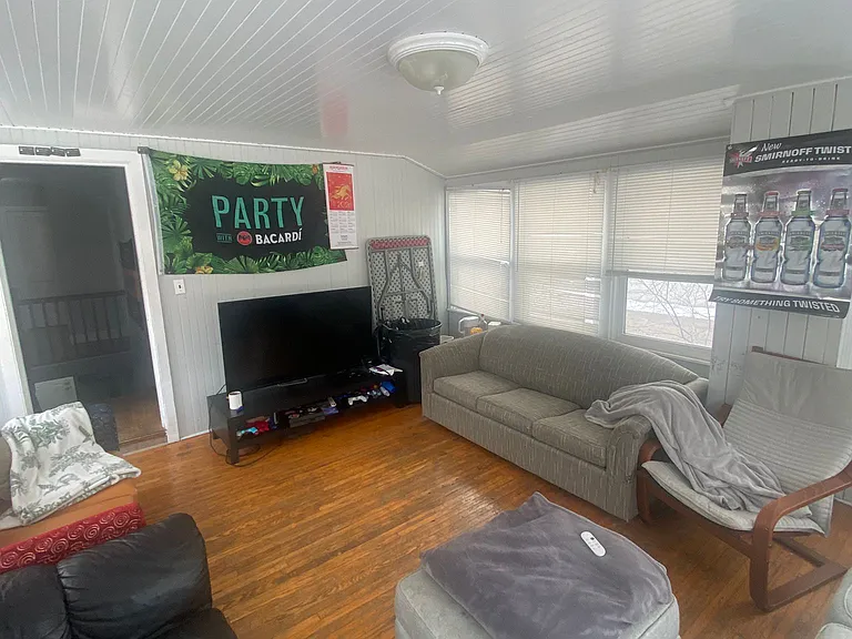 9 Waterloo Ave — Photo 14
