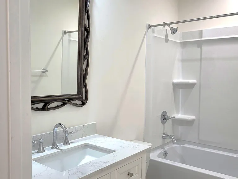 102 Wimbledon Dr — Photo 28