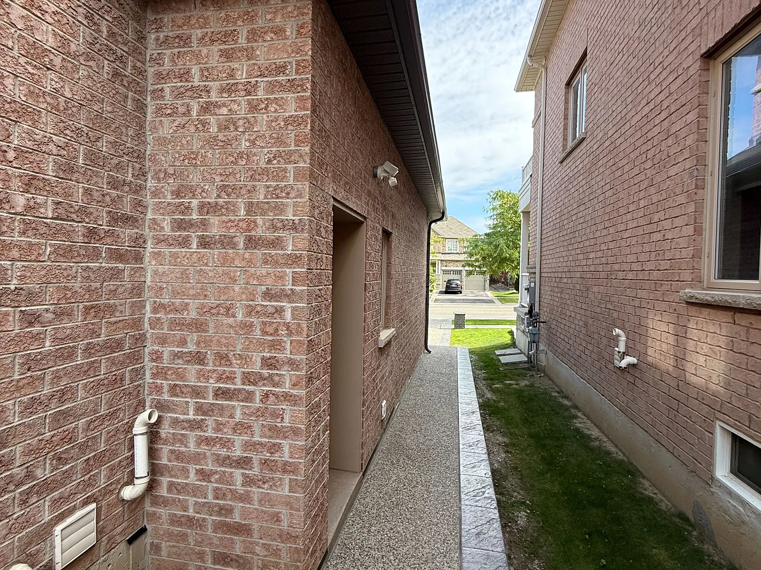 2 bed, $2,000 — Photo 4