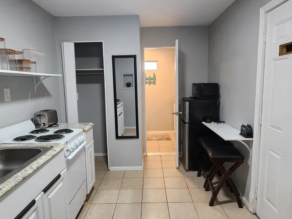 535 1/2 E Ave, National City, CA 91950