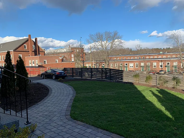 70 South St — Photo 3