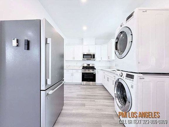 4th image of 2252 E 103rd St