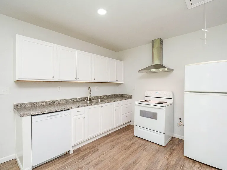 3013 Brackenridge St — Photo 6