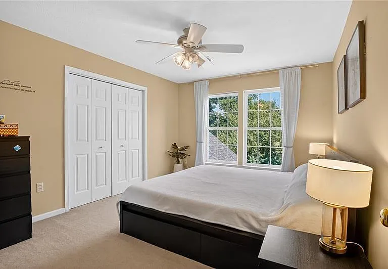 1403 N Shevlin Ct — Photo 10