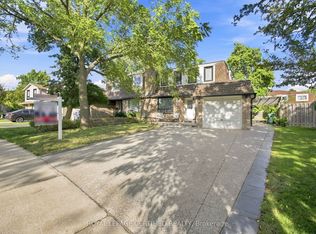 3029 Oslo Cres, Mississauga, ON L5N 1Z8
