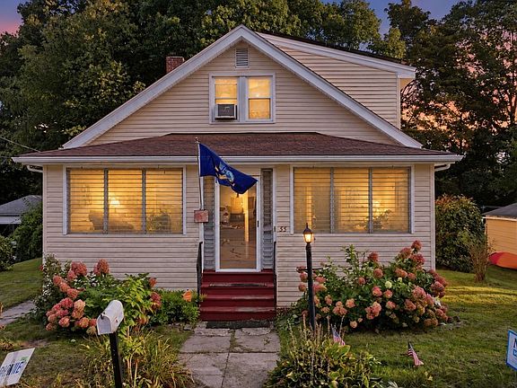 3rd image of 55 Clover St