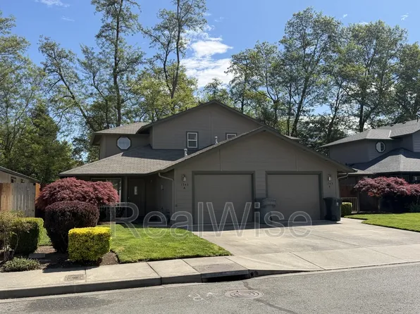 1343 Golden Park Dr Unit A, Grants Pass, OR 97527
