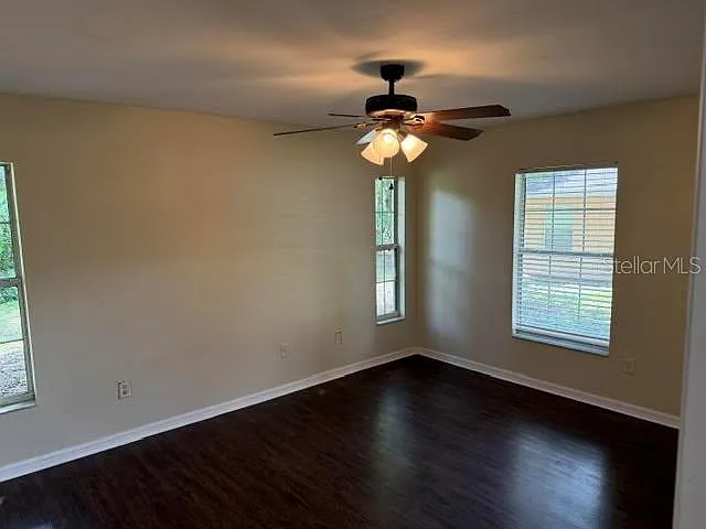 513 Hamlet Ct — Photo 5