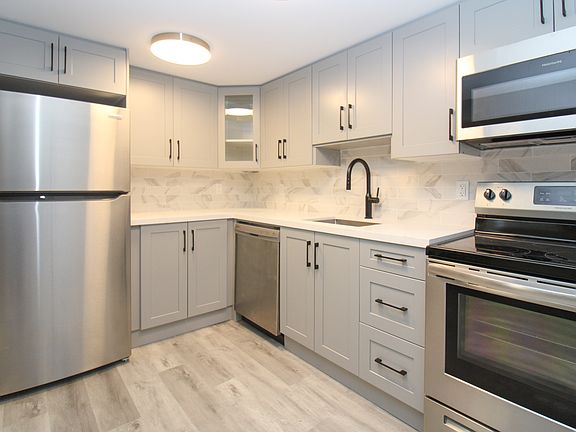 5th image of 333 Spencleys Ln Unit A