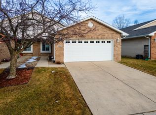 10653 Keystone Ln, Winfield, IN 46307