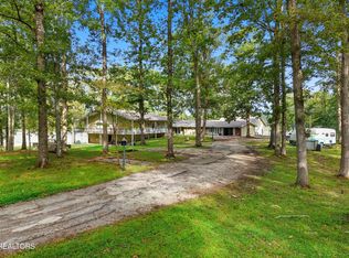 605 S Lake Dr #A, Oneida, TN 37841