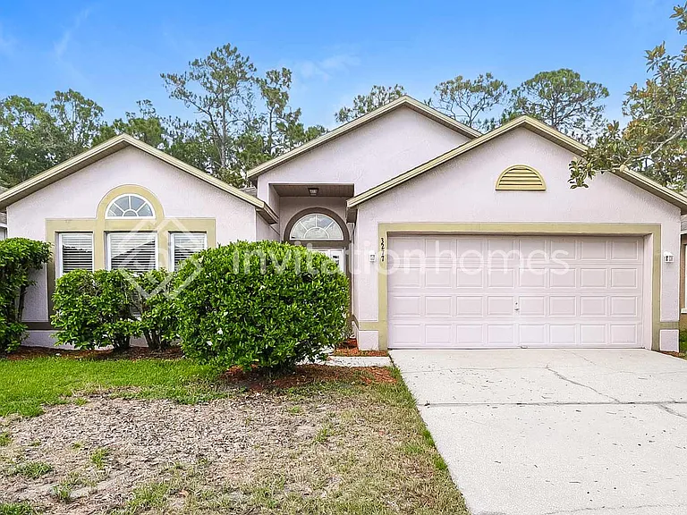 3277 Bellingham Dr — Photo 1