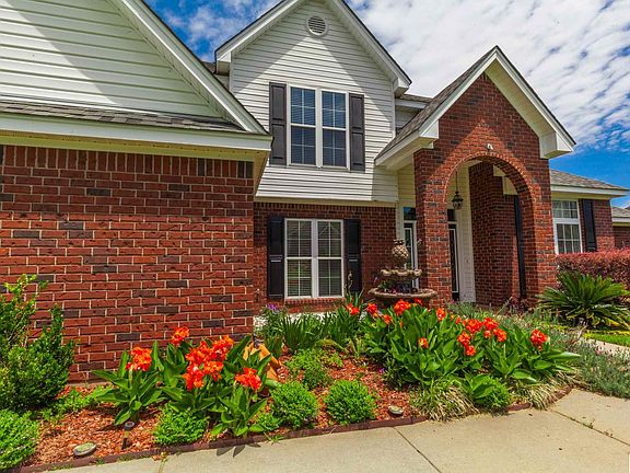 2nd image of 103 Iberia Cir