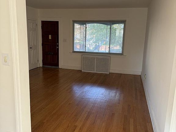 2nd image of 1343 Queen St NE