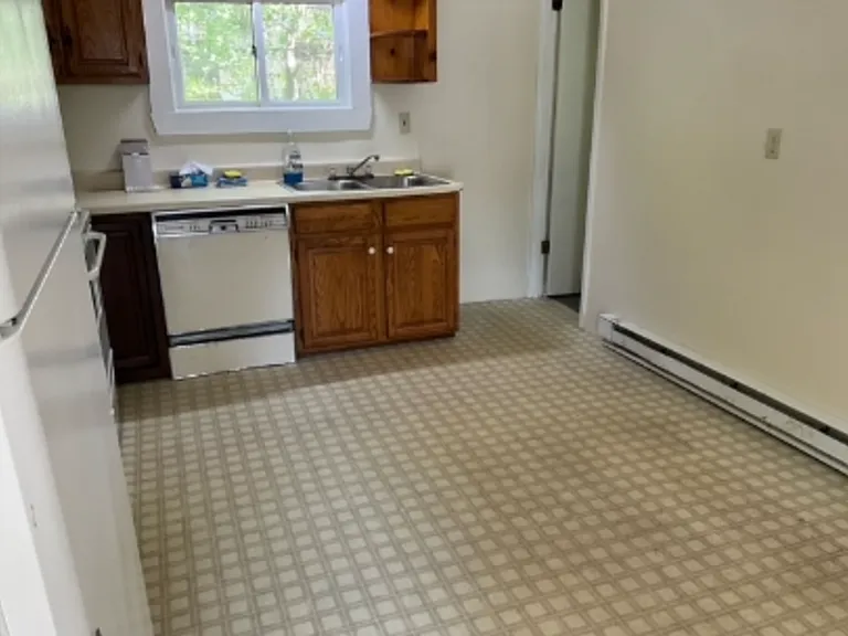 27 Damon Ct #1 — Photo 3