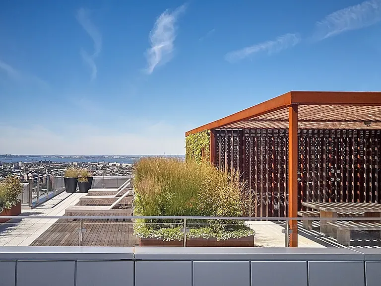 300 Ashland Pl #PHF — Photo 11