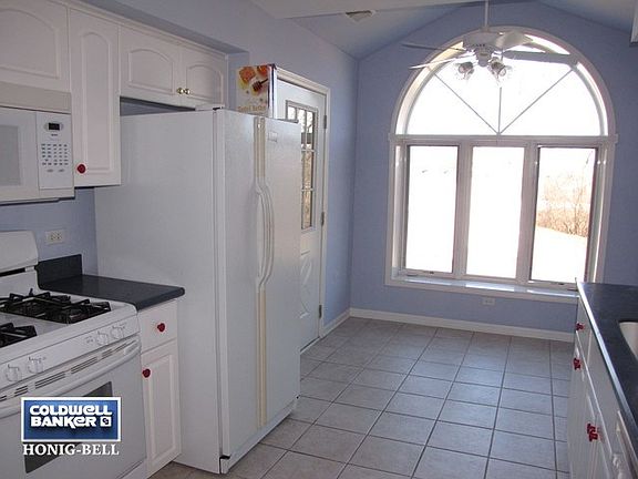 5th image of 6402 Pine Trl APT 3