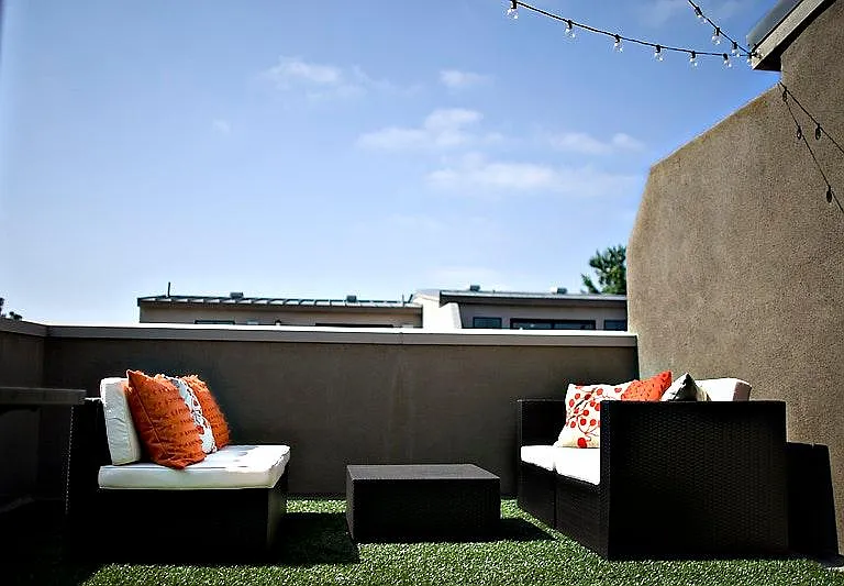 529 W Maple Ave — Photo 3