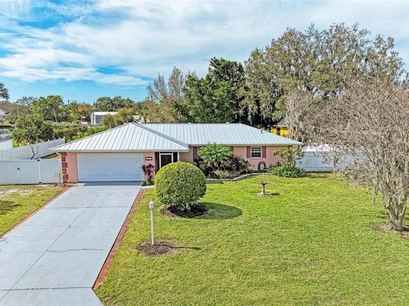 327 Sally Lee Dr, Ellenton, FL 34222