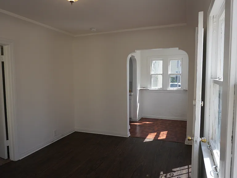 Living Room/ Dining Room Entry