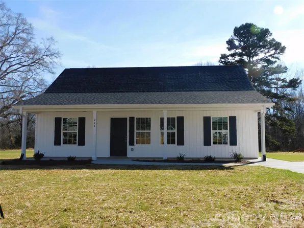216 McClain St, York, SC 29745