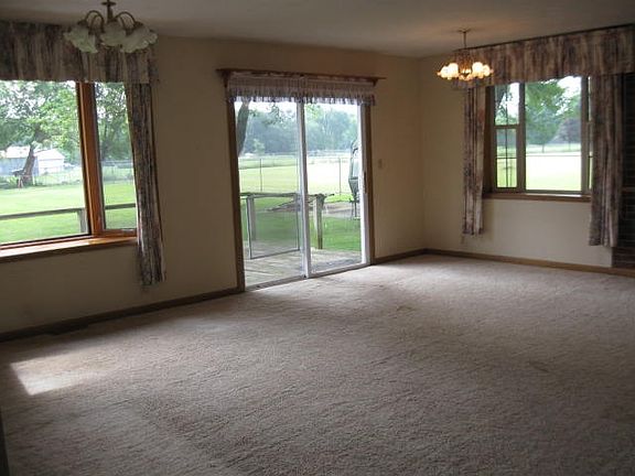 4th image of 58122 Roys Ave