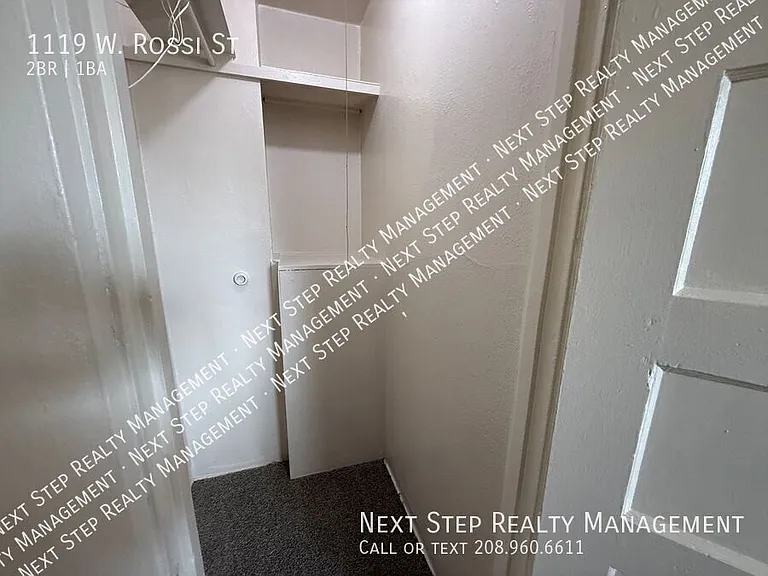 1119 W Rossi St — Photo 6