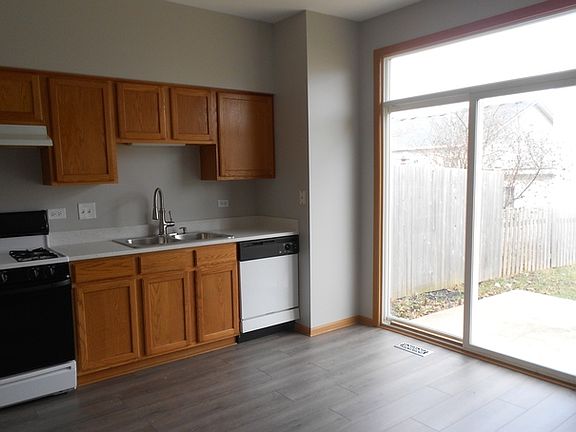 3rd image of 16644 W Adobe Dr