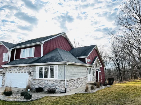 2436 Legend Cir, Chesterton, IN 46304