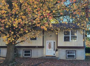 1110 White Oak St, Alton, IL 62002