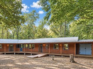 1035 Riverview Rd, Centerville, TN 37033