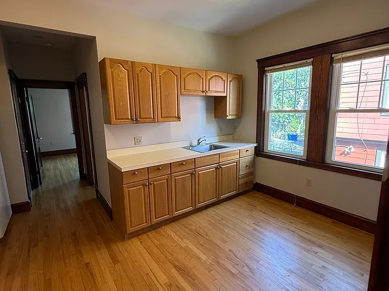 21 Woodman St #3 — Photo 3