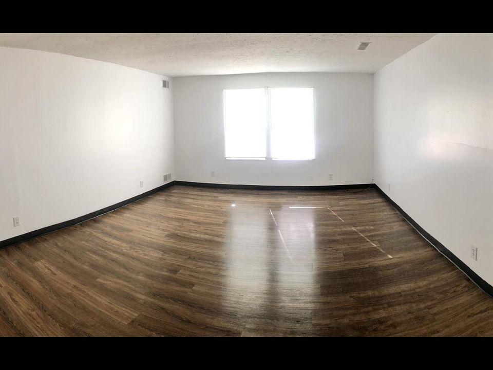 1st image of 10 Willow St #10A