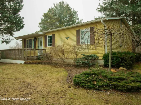 15907 Briggs Rd, Chesaning, MI 48616