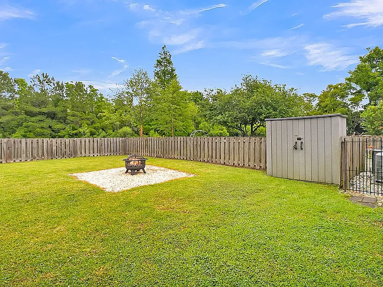 2117 Kings Gate Ln — Photo 25
