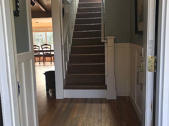 4th image of 207 NW Overlook Dr