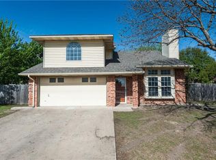 207 Colonial Hts, Sanger, TX 76266