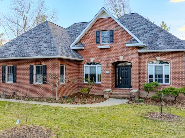 7755 Heatherstone Dr, Athens, OH 45701