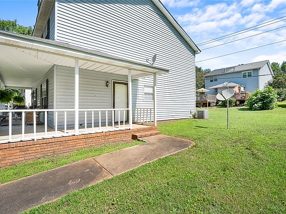3rd image of 4316 Old Mill Rd