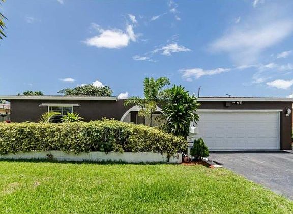2nd image of 8400 NW 21st St
