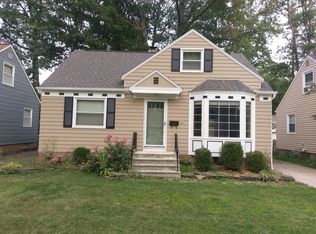 529 Huntmere Dr, Bay Village, OH