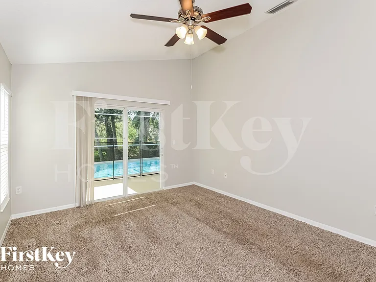 2658 6th Ct E — Photo 4