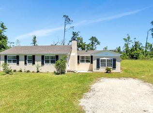 1502 E 26th St, Lynn Haven, FL 32444